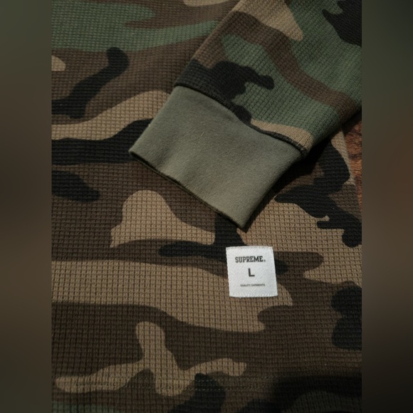 Supreme 2017 Camouflage
Waffle Ringer Hooded Sweatshirt
Men's Size L - Picture 6 of 7